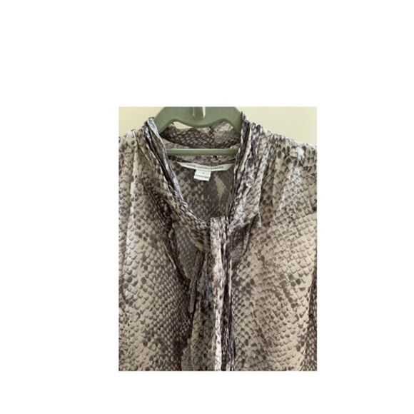 Diane Von Furstenberg Sheer Silk Animal Print Dress + Bow tie - Picture 4 of 4